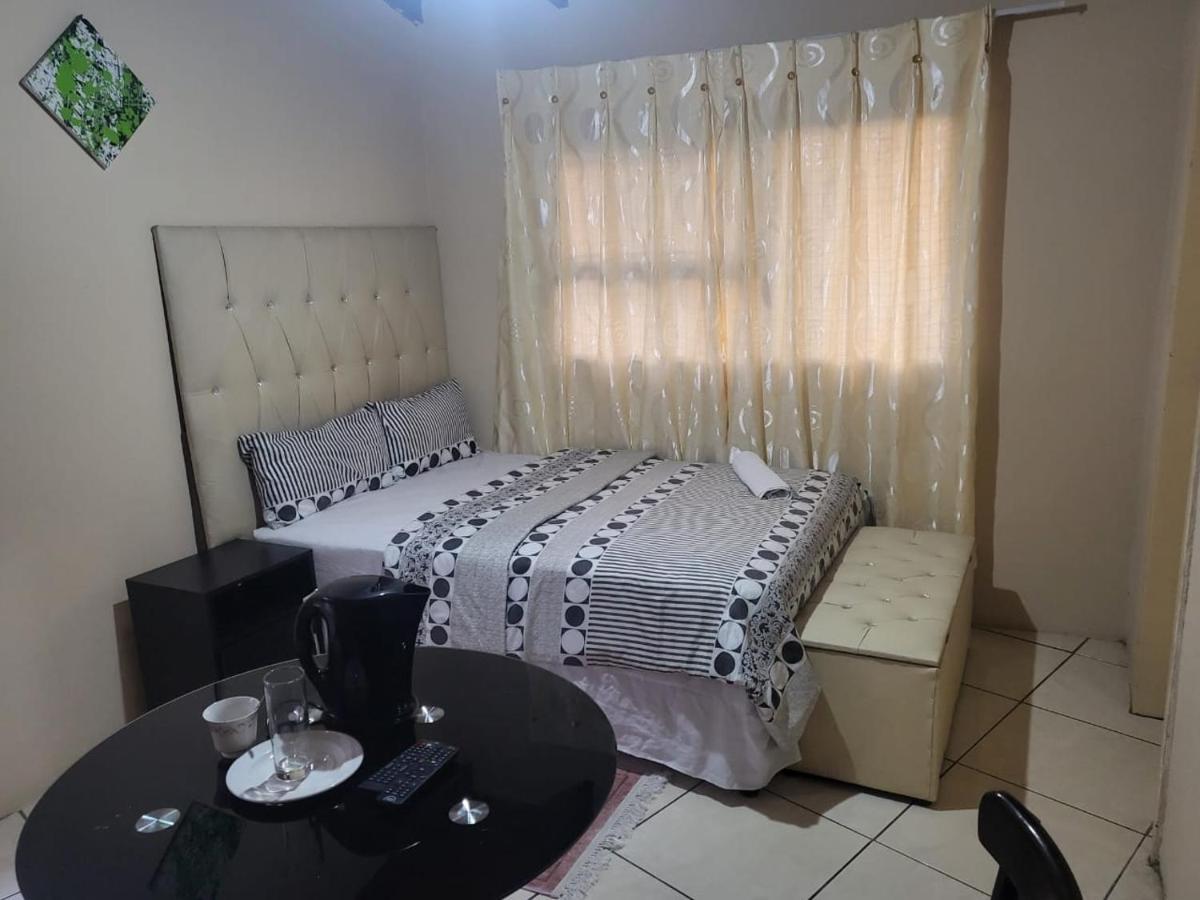 Albatrossways Lodge Sandton Zewnętrze zdjęcie