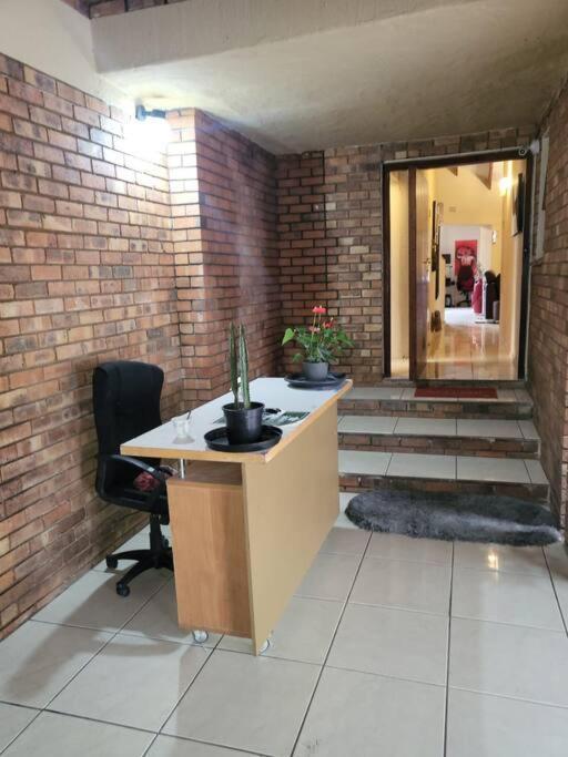 Albatrossways Lodge Sandton Zewnętrze zdjęcie