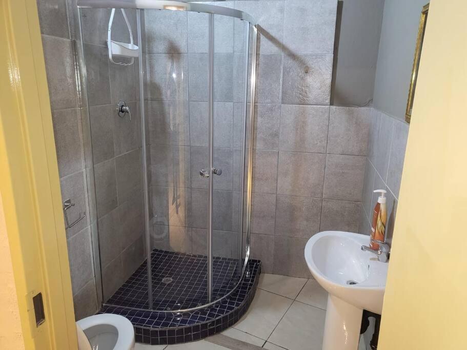 Albatrossways Lodge Sandton Zewnętrze zdjęcie