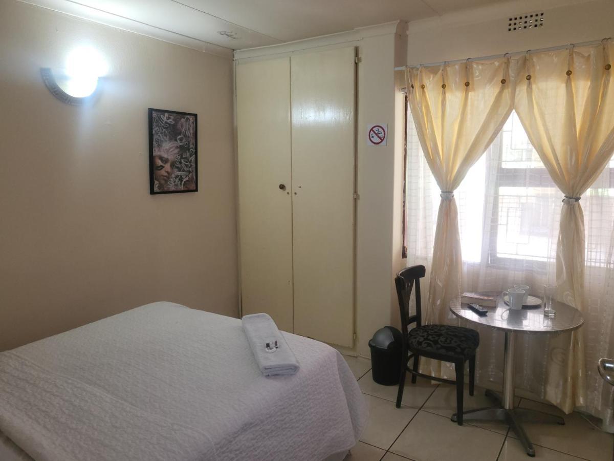 Albatrossways Lodge Sandton Zewnętrze zdjęcie
