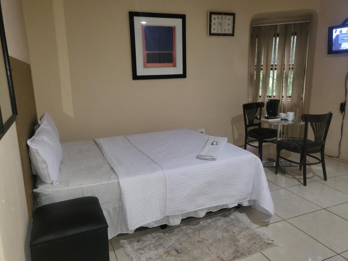 Albatrossways Lodge Sandton Zewnętrze zdjęcie