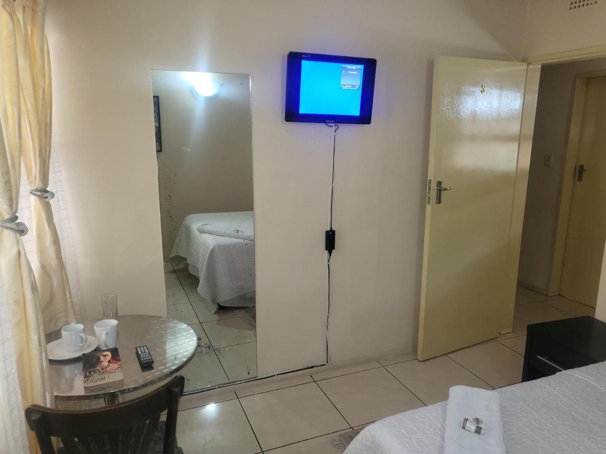 Albatrossways Lodge Sandton Zewnętrze zdjęcie