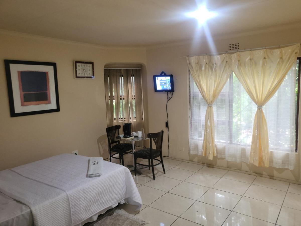 Albatrossways Lodge Sandton Zewnętrze zdjęcie
