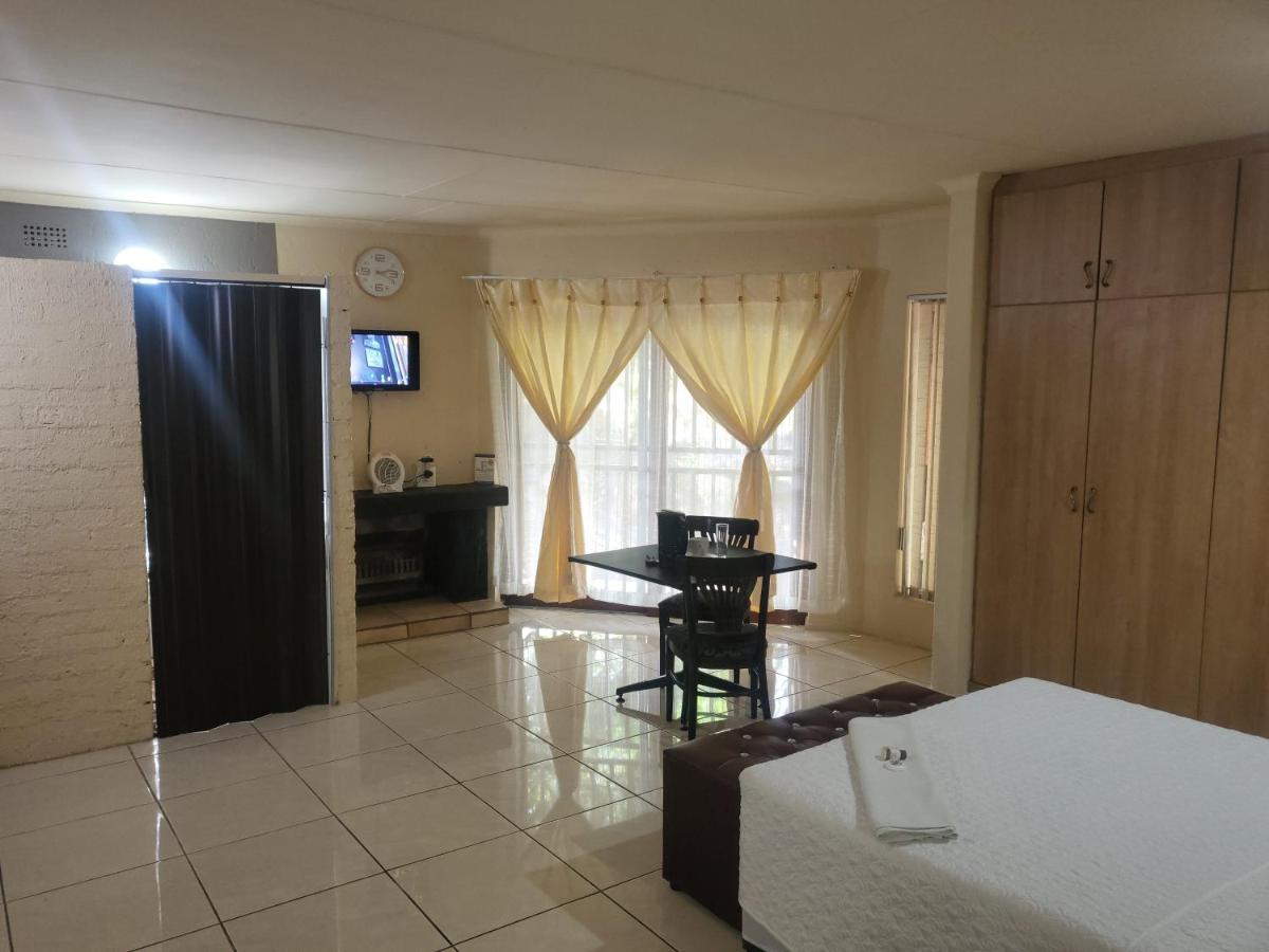 Albatrossways Lodge Sandton Zewnętrze zdjęcie
